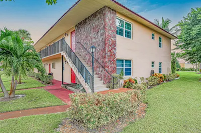 1975 SW Palm City Road #39 J 1