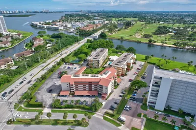 300 Golfview Road #407 1