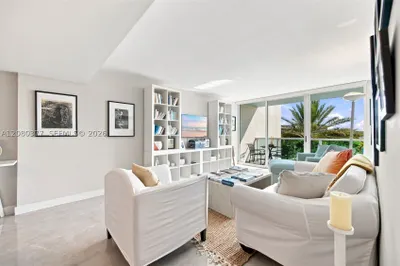 650 West Ave #406 1