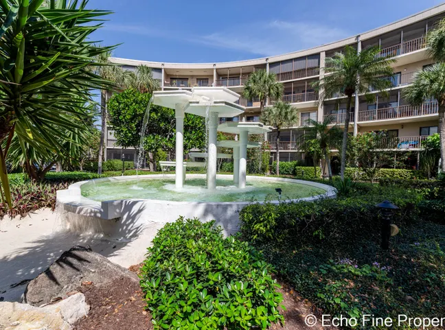 Luxury Estate Communities Near Downtown West Palm Beach