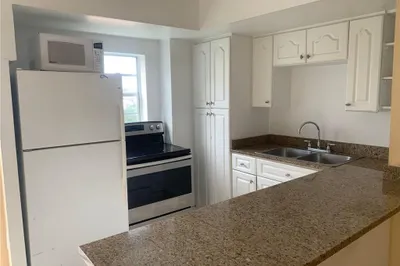 1960 Marseille Drive #306 1