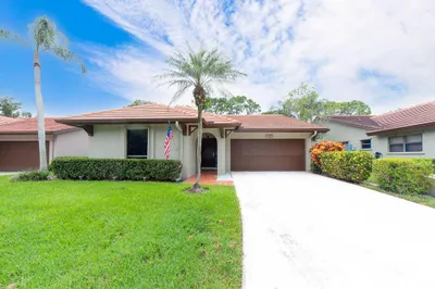 2784 SW Willowood Circle 1