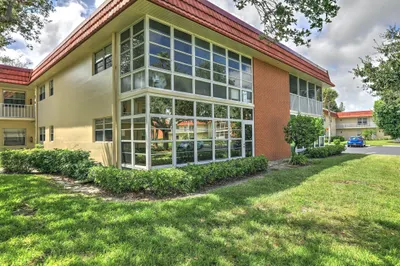 46 WOODLAND Drive #106 1