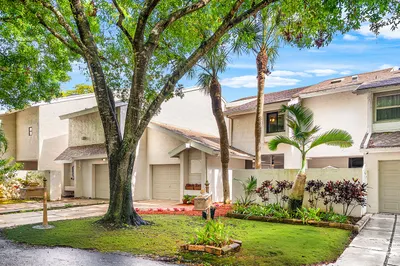 6595 Parkview Drive #D 1