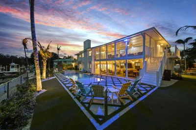 473 Peninsula Drive 1