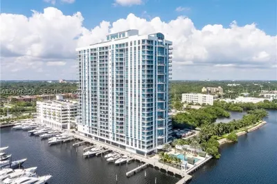17301 Biscayne Blvd #703 1