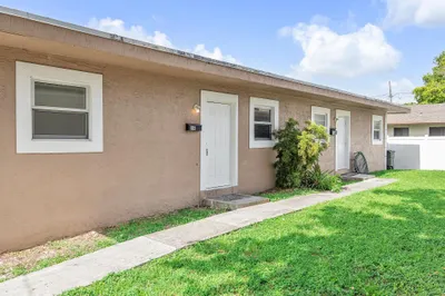 821 NW 5th Avenue 1