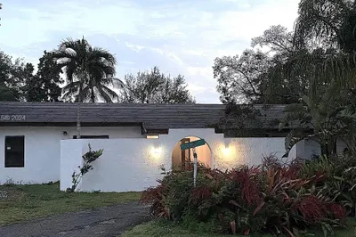 10704 SW 133rd Ter 1