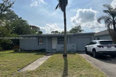 1318 NW 11th St 1
