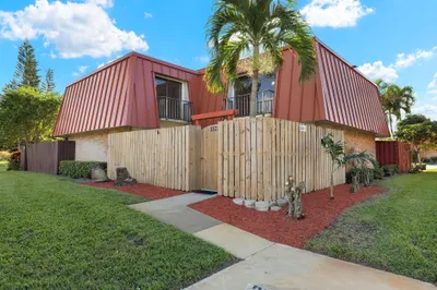 3321 Meridian Way S #C