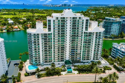 5900 Collins Ave #601 1