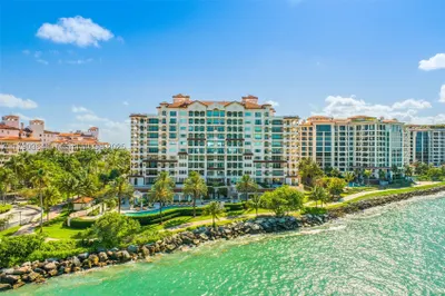 7154 Fisher Island Dr #7154 1