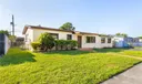 698 W 40th Pl Photo