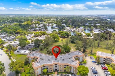 7400 Miami Lakes Dr #D205 1