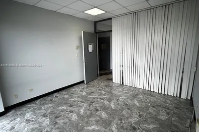 900 W 49th St Suite 546 1