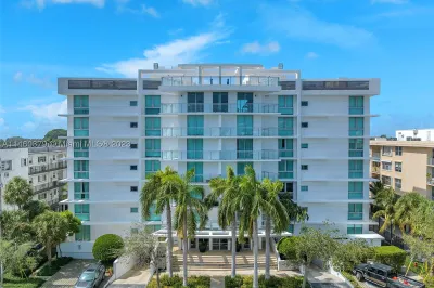 9400 W Bay Harbor Dr #504 1