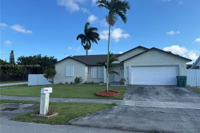 13722 SW 282nd Ter 1