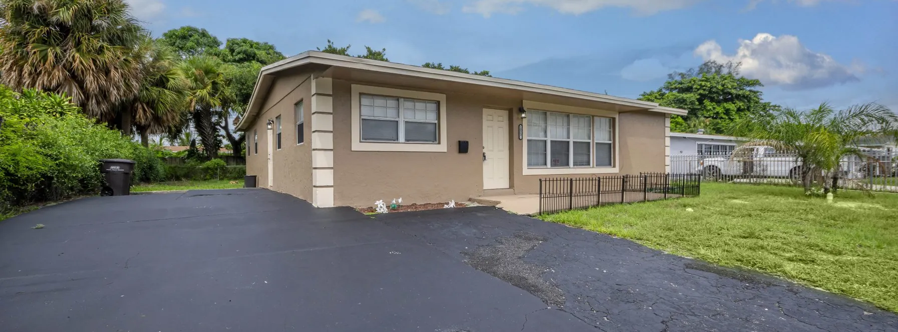 Just Listed | 1023 N Australian Avenue