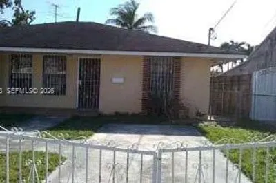 3220 NW 16th St #1 1