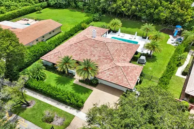 2804 Banyan Boulevard Circle Nw 1