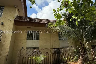 8600 SW 109th Ave #4-112 1
