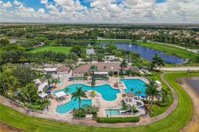 1509 Canary Island Dr 1