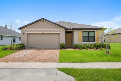 435 Seafoam Circle 1