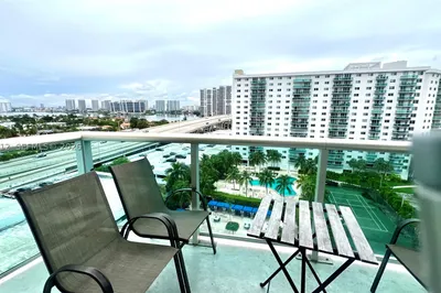 19370 Collins Ave #1106 1