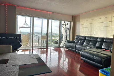 11111 Biscayne Blvd #12H 1