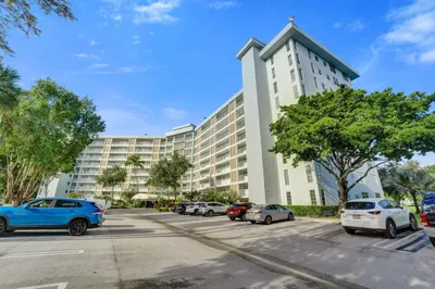 3010 N COURSE Drive #312 1