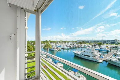 028-29YachtClubDrive-404-NorthPalmBeach-