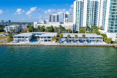 7931 East Dr #101 1