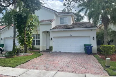 2521 SW 187th Ave 1