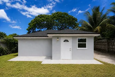 1861 NW 112th St 1