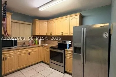 1111 NW 19th Ave #203 1