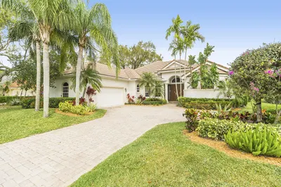 6 Thurston Drive 1