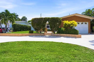 278 Camellia Street 1