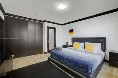 1800 Meridian Ave #2 1