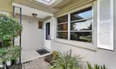 11 Windsor Road E Photo