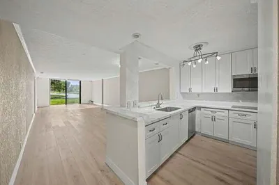 4 Kitchen (1)