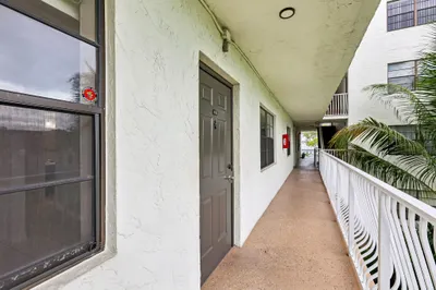 500 NE 2nd Street #204 1