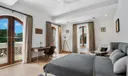 387 Ocean Blvd Photo