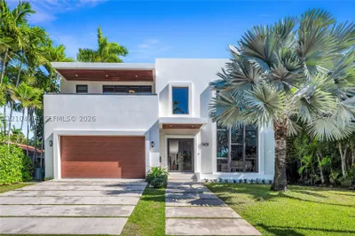 7501 Coquina Dr 1