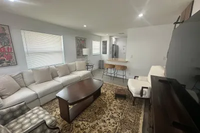300 Central Drive 1