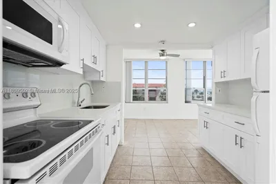 7735 Abbott Ave #5C 1
