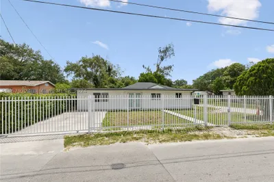 8745 NW 21st Ave 1