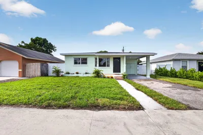 1547 W 10th Street 1