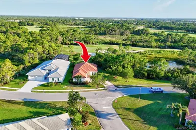 1147 NW Mossy Oak Way 1