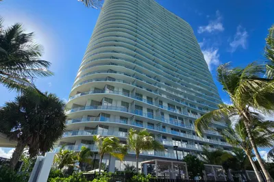2411 Laguna Circle #510 1