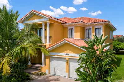 7833 SW 194th Ter 1